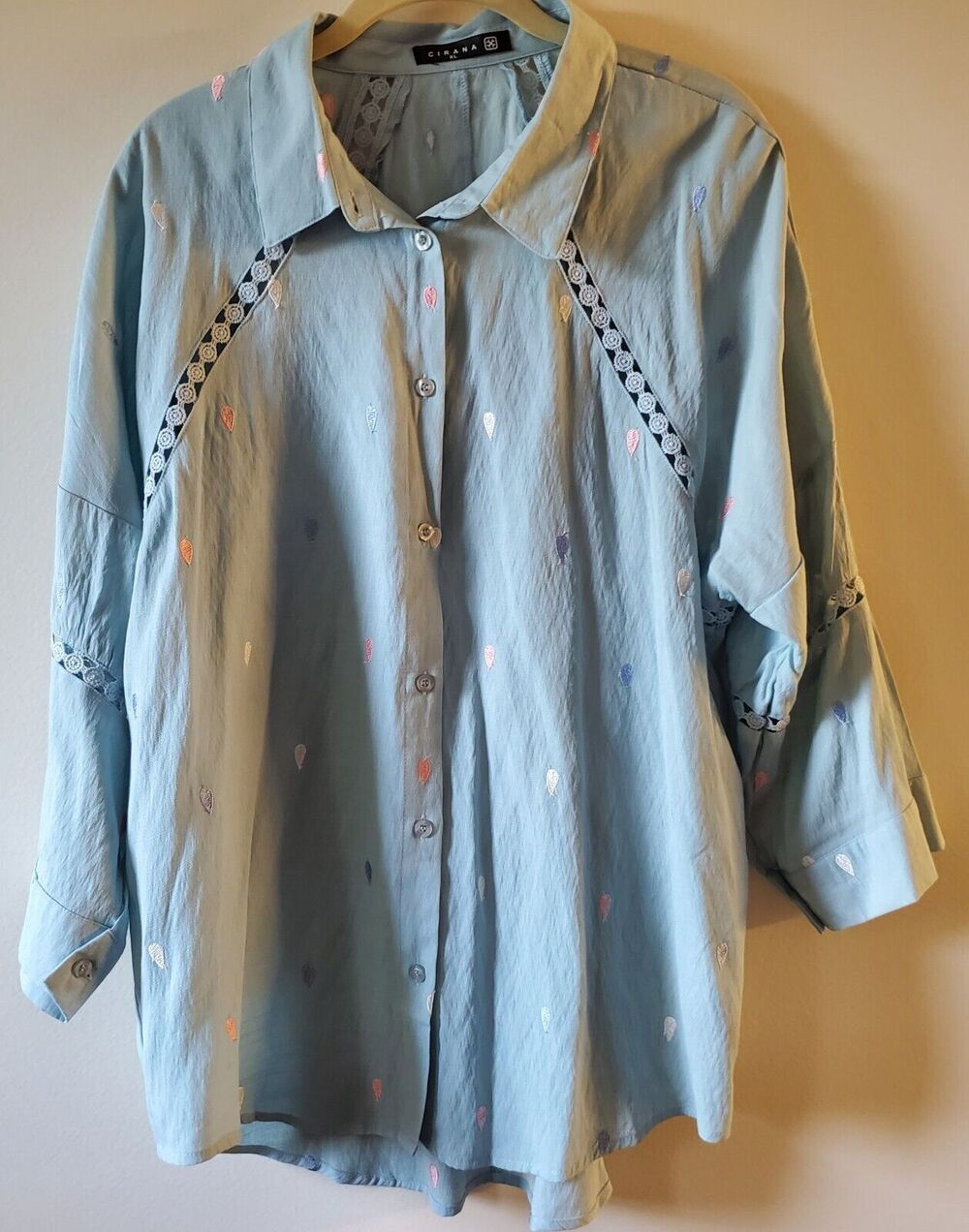 Cirana Button Up Top Womans XL Embrolidred Sky Blue Lace Insets